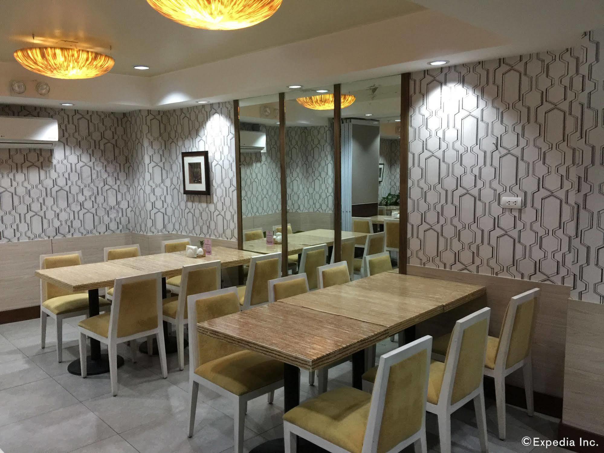 Belian Hotel Тагбиларан Экстерьер фото